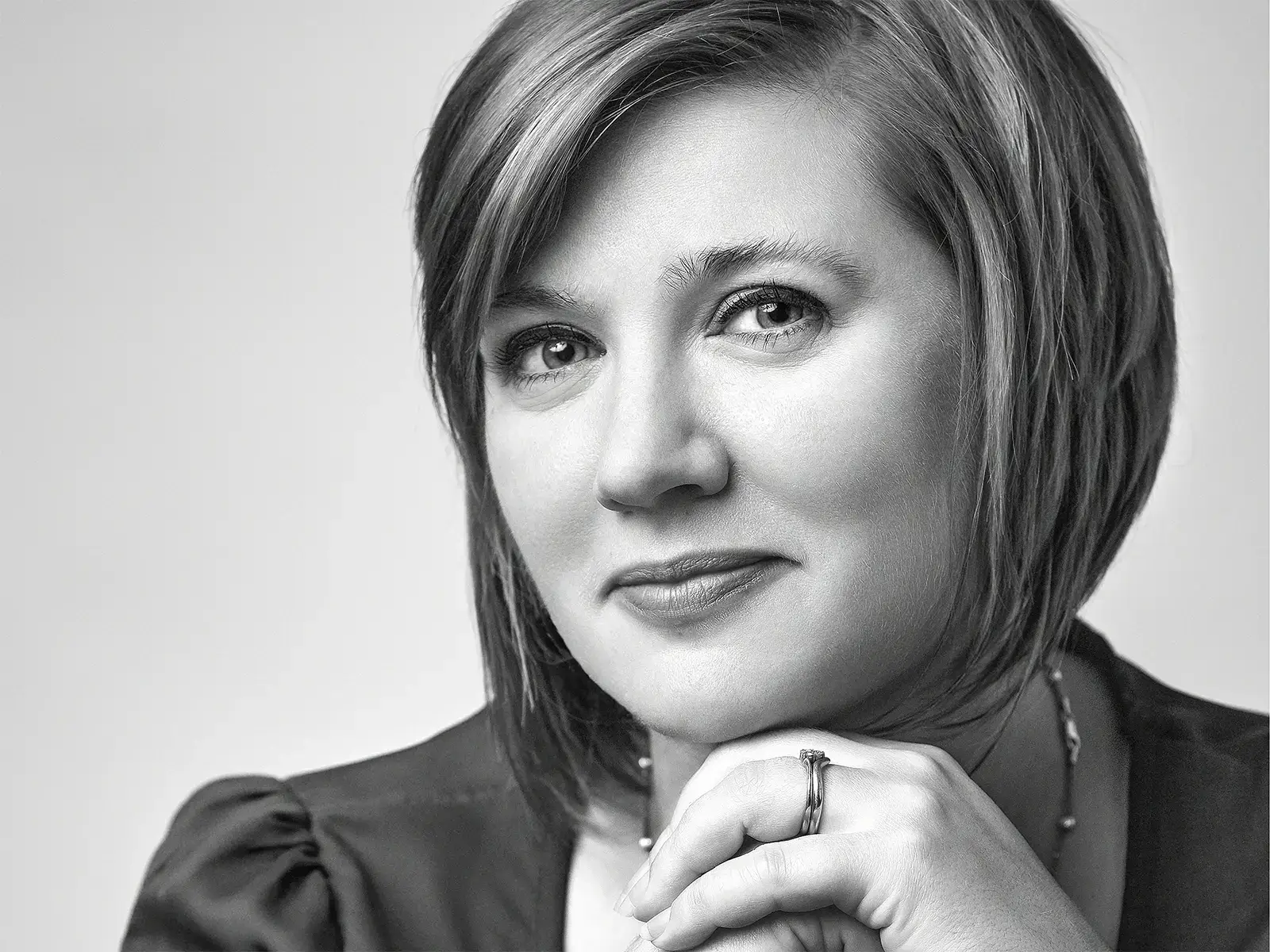 Professional looking relaxed and natural during a guided headshot photography session