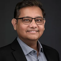 Dr Shailendra Singh, CEO of Cellomatics, headshot client